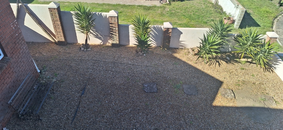 To Let 5 Bedroom Property for Rent in Bluewater Bay Western Cape